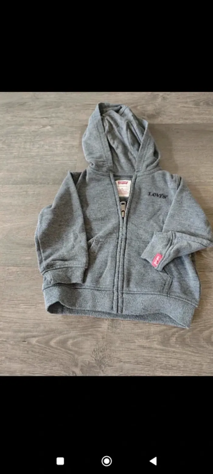 Gilet levis 9 mois