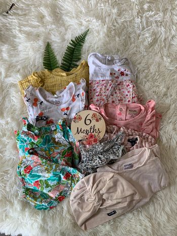 Gros lot 7 tenues été fille 6 m