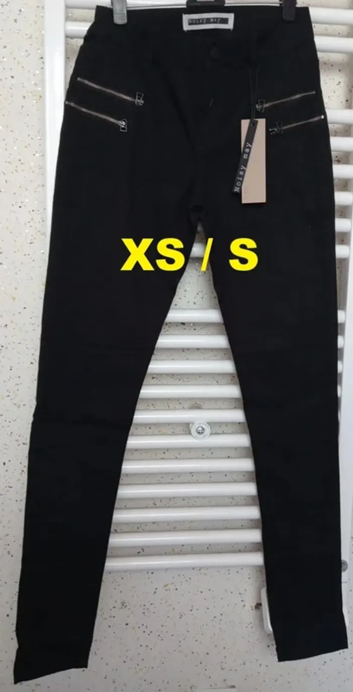Pantalon noir Noisy May Taille XS / S