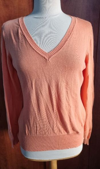 Pull col V taille 42-44