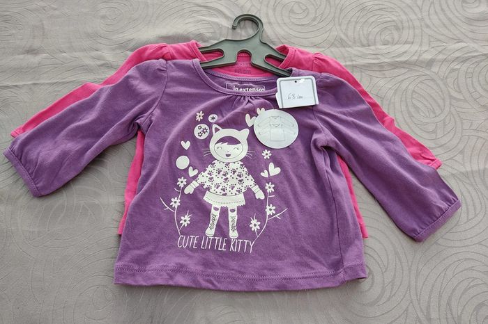 Lot de 2 Tee-shirt manches longues 6 mois NEUF