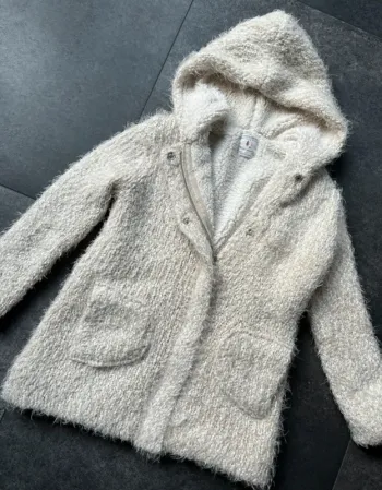 Veste à capuche Zara fille 9-10 ans