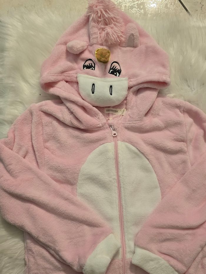 Neuve (non portée)🏷 🩷😍🤩 superbe  surpyjama 10 ans fille 🩷😍🤩