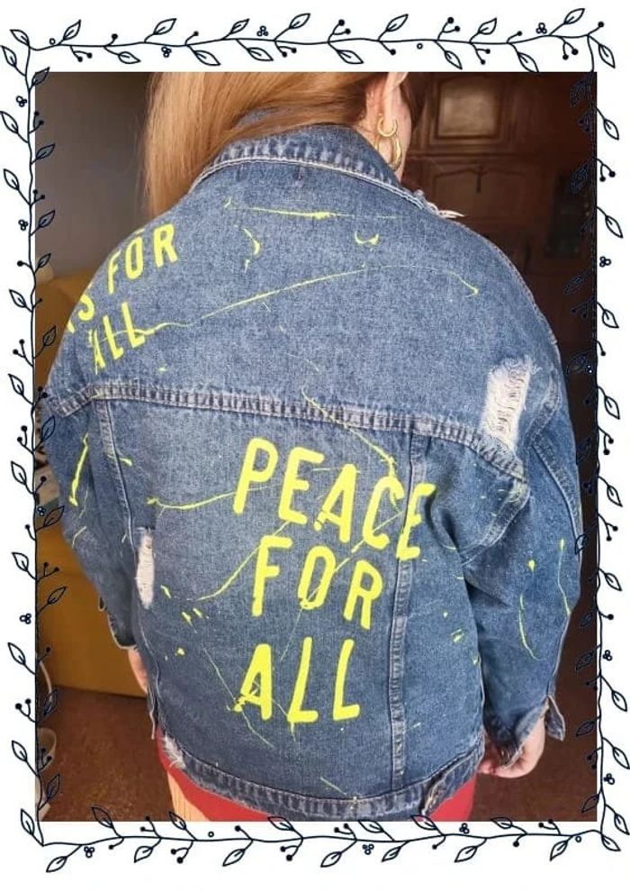 Veste en jean avec motif - photo numéro 4