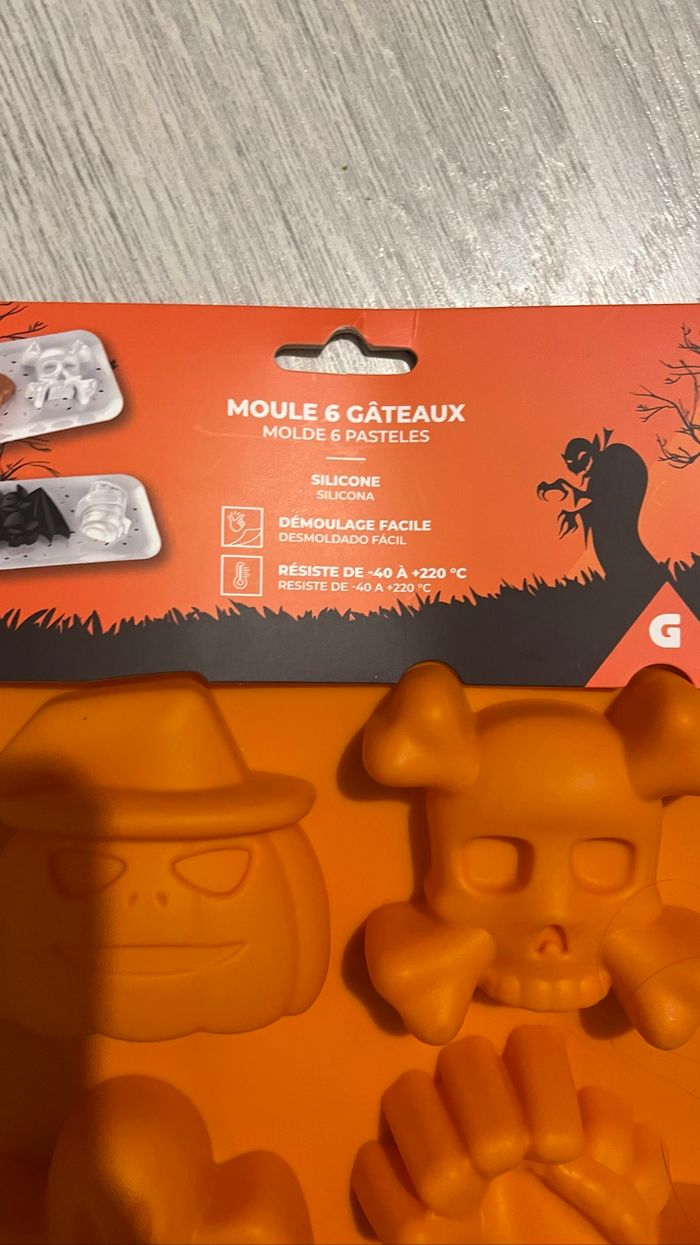 Moule à gâteau Halloween en silicone neuf - photo numéro 3