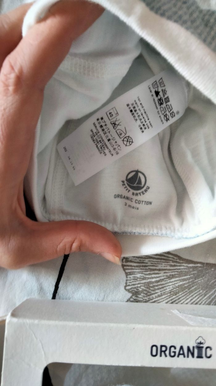 Coffret naissance bonnet et chausson - photo numéro 4