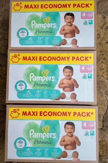 3 cartons de couches Pampers harmonie taille 4