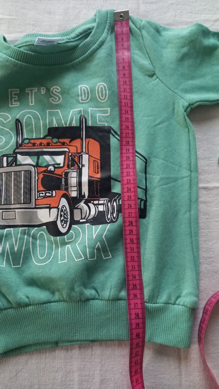 Sweat camion 98 cm neuf - photo numéro 6