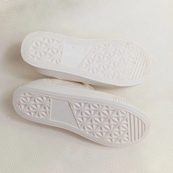 Baskets Pour Fille Marque Kiabi Taille 34 - photo numéro 8