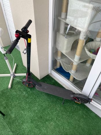 Trottinette xiaomi état proche du neuf