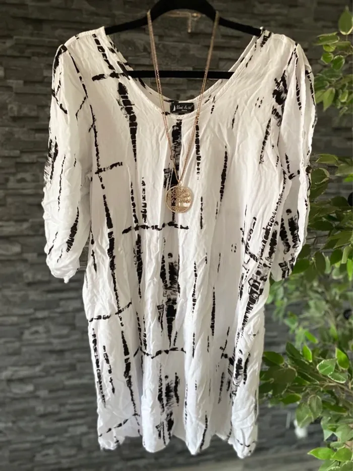 🖤🤍Sublime tunique d’été Blanc du Nil – Taille unique – Excellent état 🖤🤍 - photo numéro 3