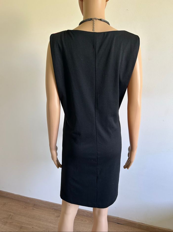 Robe noire et rouge sans manches Anna Field taille 40 bon état - photo numéro 5