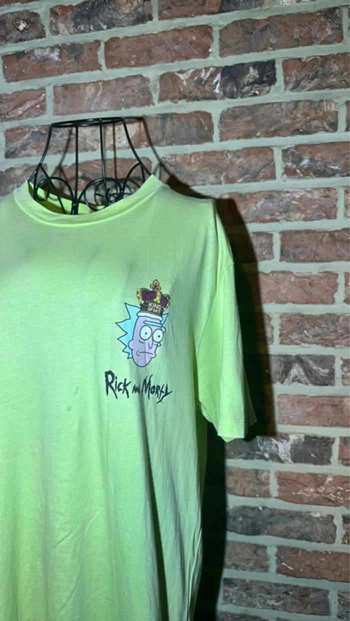 T-shirt vert Rick et Morty x Bershka Taille M / 38