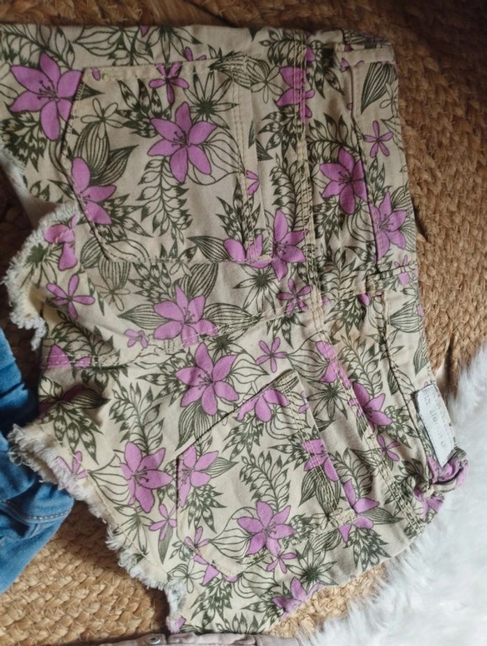 Lot shorts jeans 7/8ans - photo numéro 7