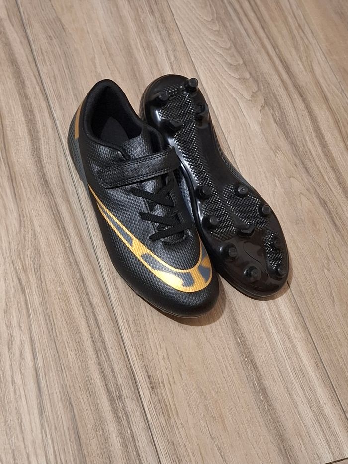 Chaussure enfant Mixte football crampons scratch noir doré - photo numéro 2