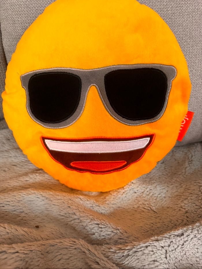 Coussins Emojis - photo numéro 2