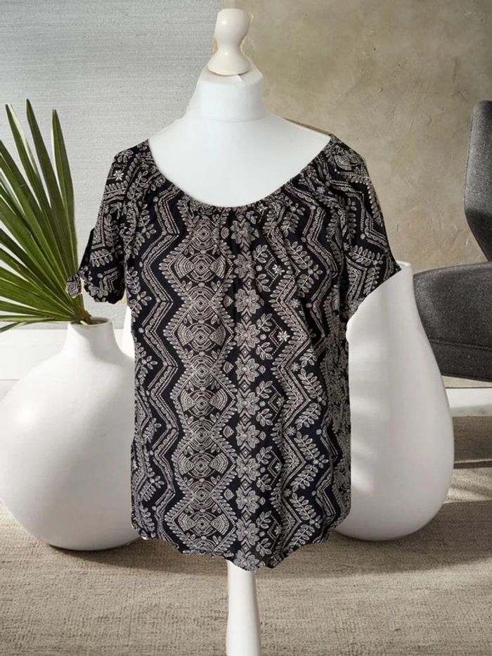 Haut noir motif original C&a t42😺