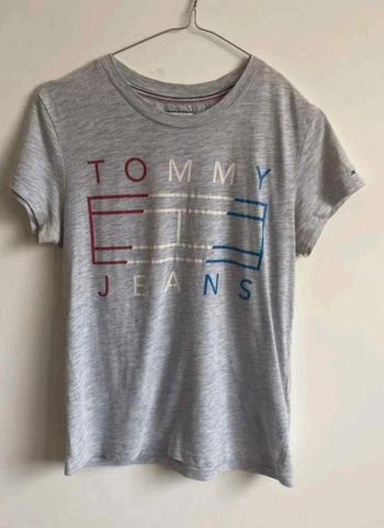 T-shirt  Tommy Jeans  femme, taille  XS, très bon  état
