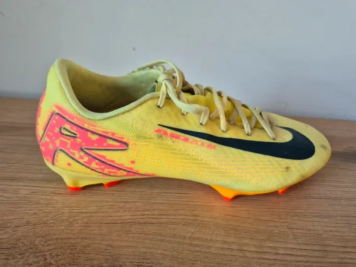 Chaussures de foot nike kyllian Mbappe taille 39 - photo numéro 4