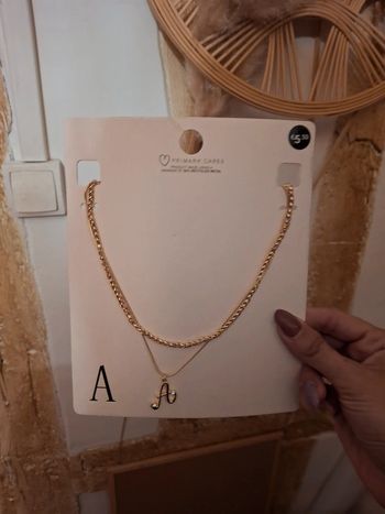 Collier neuf lettre A neuf femme couleur doré primark