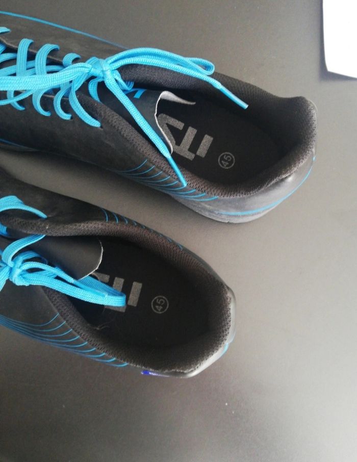 Baskets noir et bleu - photo numéro 2