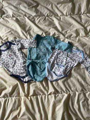 Lot de 3 bodies pour garçon