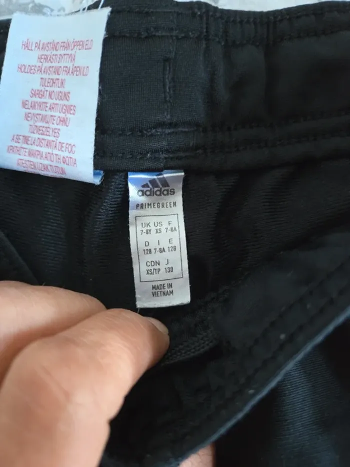 Bas de survêtement adidas taille 7-8ans - photo numéro 2