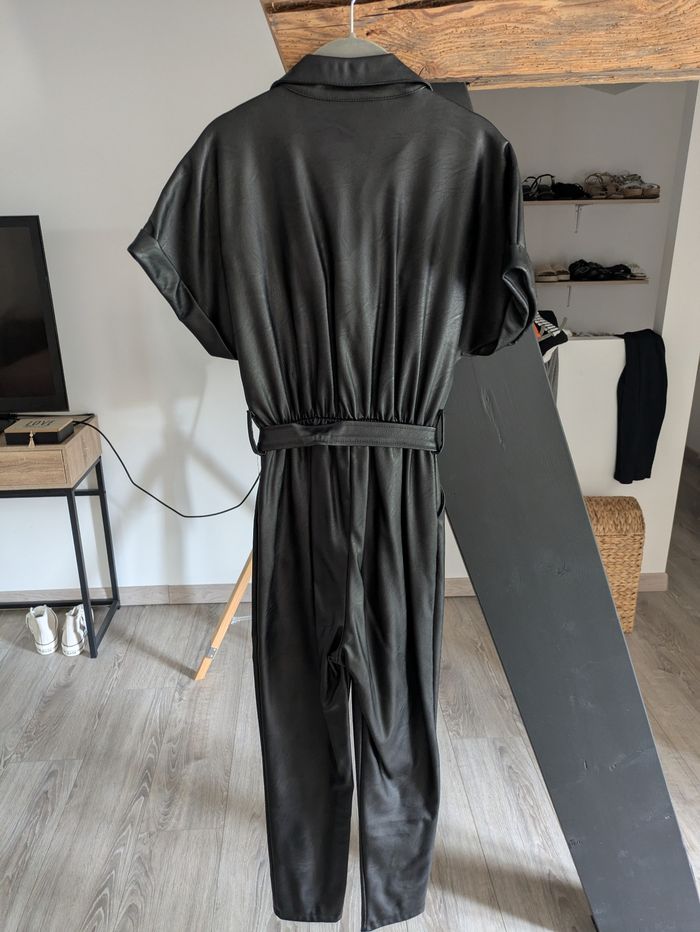 Combinaison simili cuir noiry - photo numéro 5
