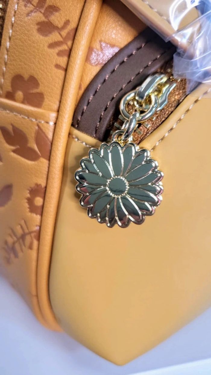 Pokémon - Evoli - Sac à Dos Convertible LoungeFly - photo numéro 6