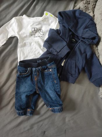 Jean + veste + tee shirt