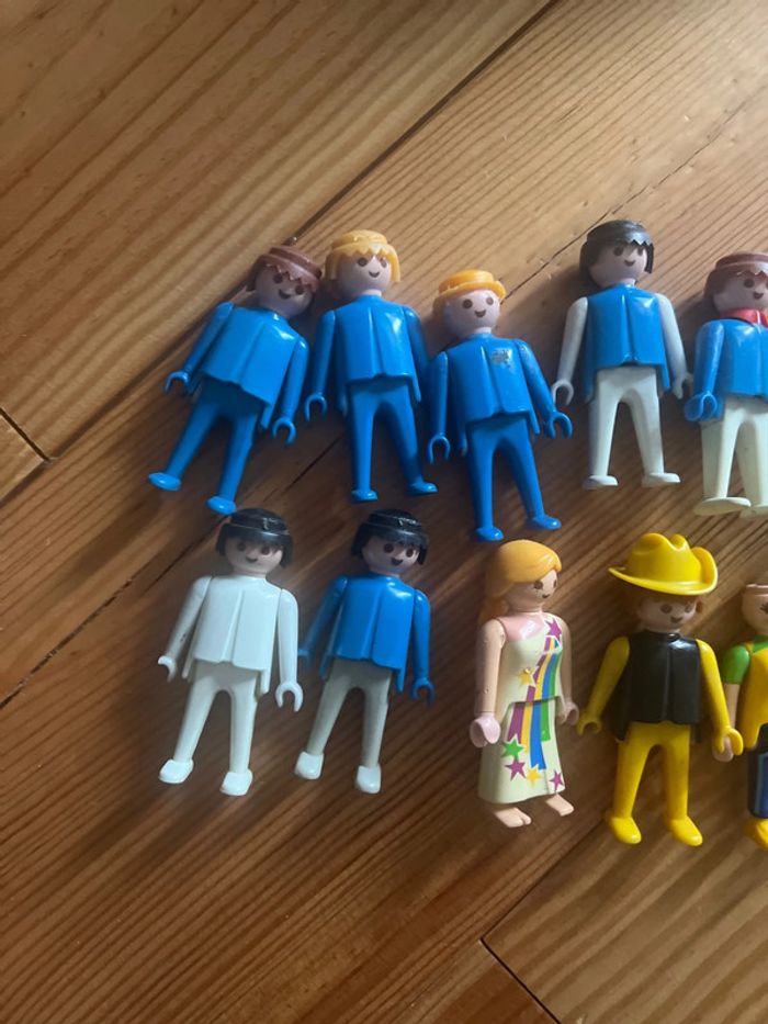 Lot de figurines - photo numéro 2