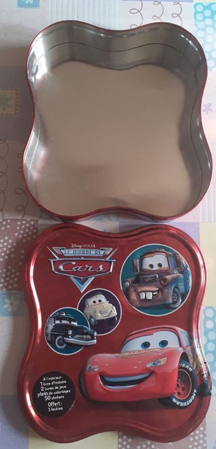 Boite en métal vide - CARS de Disney