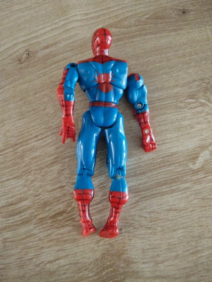 Spiderman cassé toybiz - photo numéro 2