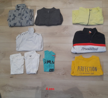 Lot de vêtements 4 ans garçon