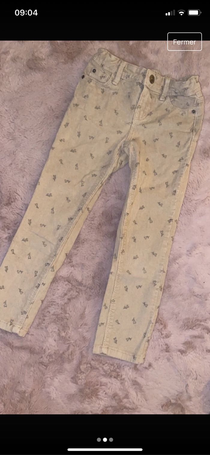 Lot de jean 5 ans - photo numéro 2