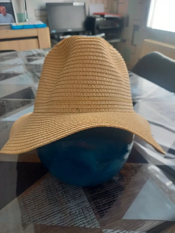 Chapeau