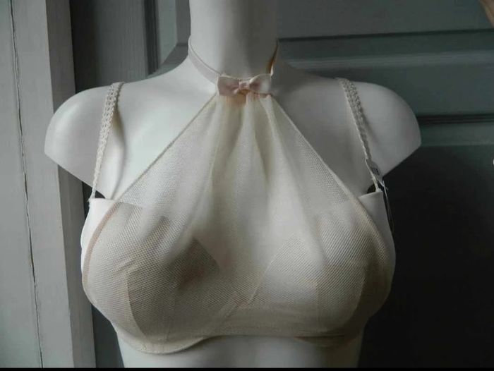 Ensemble sexy soutient gorge/string T 90B/40 "Aimée L" neuf - photo numéro 2