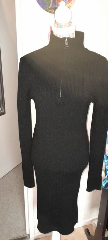 Robe hiver moulante col roule