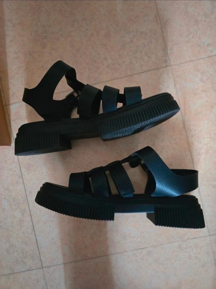 Sandale noir - photo numéro 3