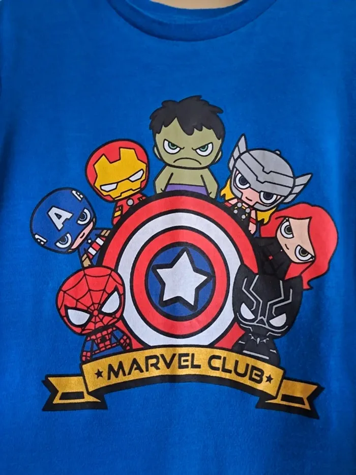 T-shirt garçon marvel comme neuf 4-5 ans - photo numéro 2