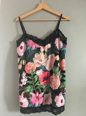 Débardeur fleurs en XL