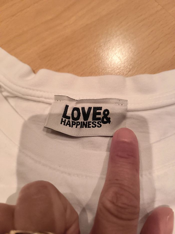 T-shirt Love & Happiness taille L - photo numéro 3