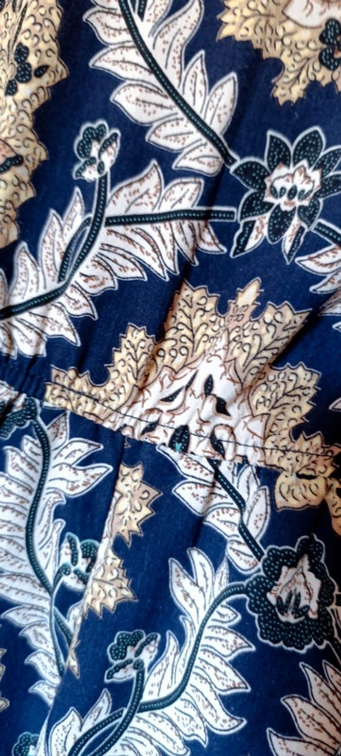 Robe longue à motif vintage / baroque - photo numéro 5