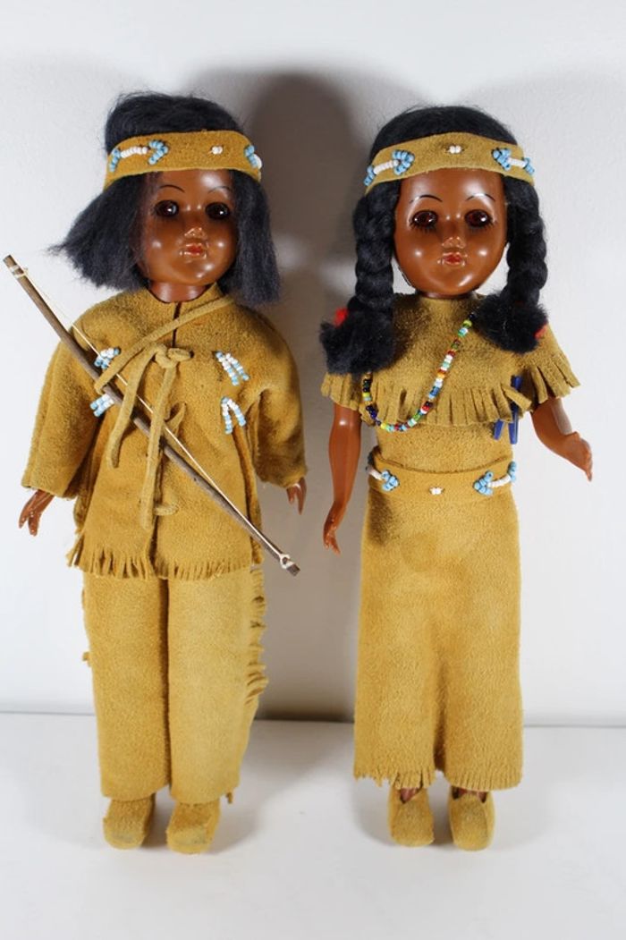 Carlson Dolls American Native Ancienne poupée lot de 2 avec accessoires.