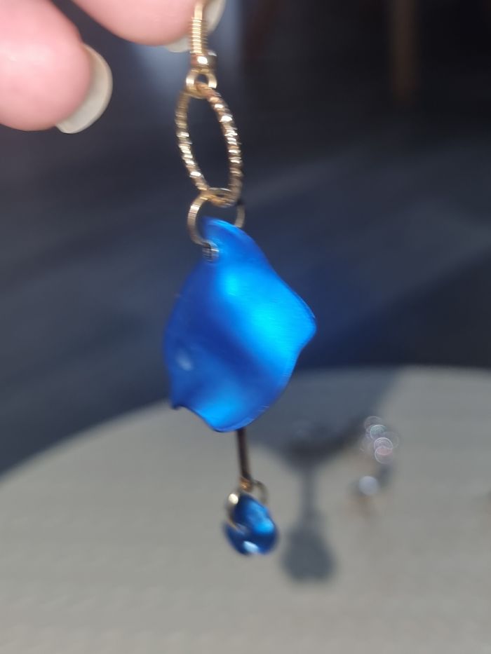 Boucle d'oreilles pendante bleu électrique - photo numéro 2