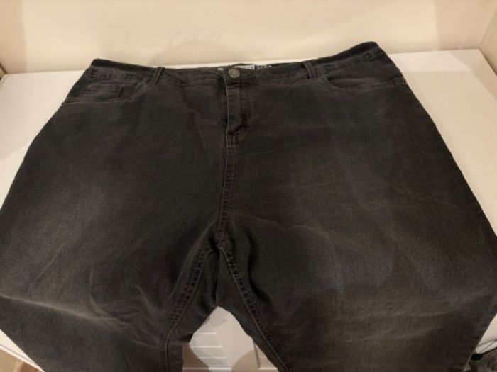 Jean