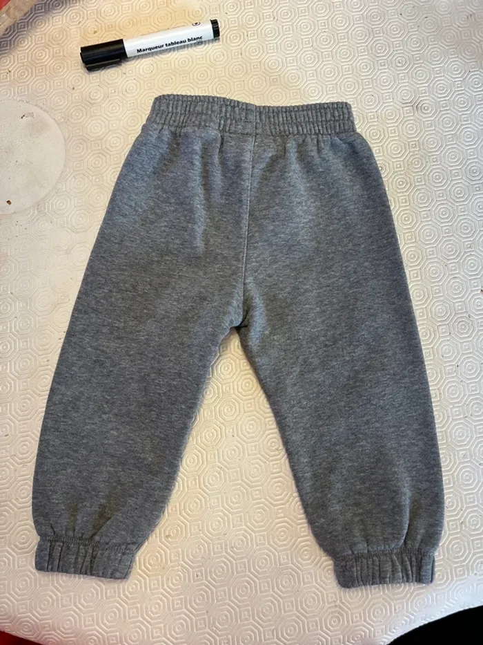 Bas de jogging Nike gris - 18 mois - photo numéro 4