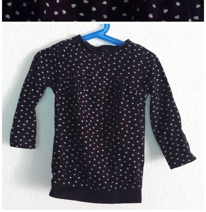 3 ans kiabi sweet shirt noir a cœur blanc toutes saisons /Excellent état - photo numéro 2