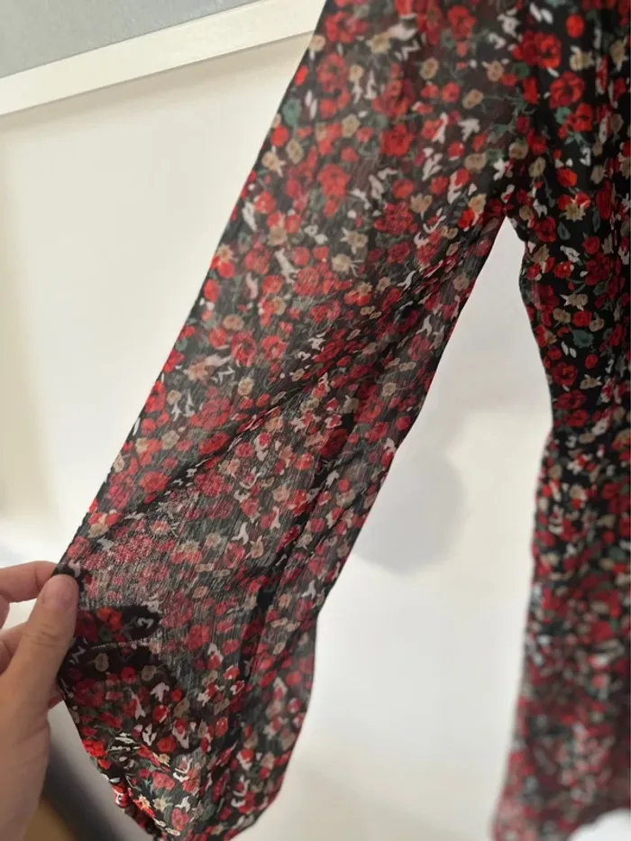 Robe à fleurs, manches longues de la marque only taille XS - photo numéro 5