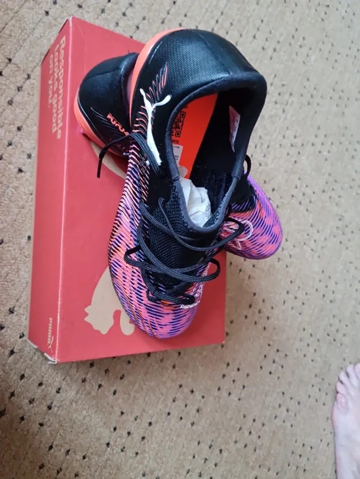 Crampons de football Puma future 8 match neuf T40,5 - photo numéro 3